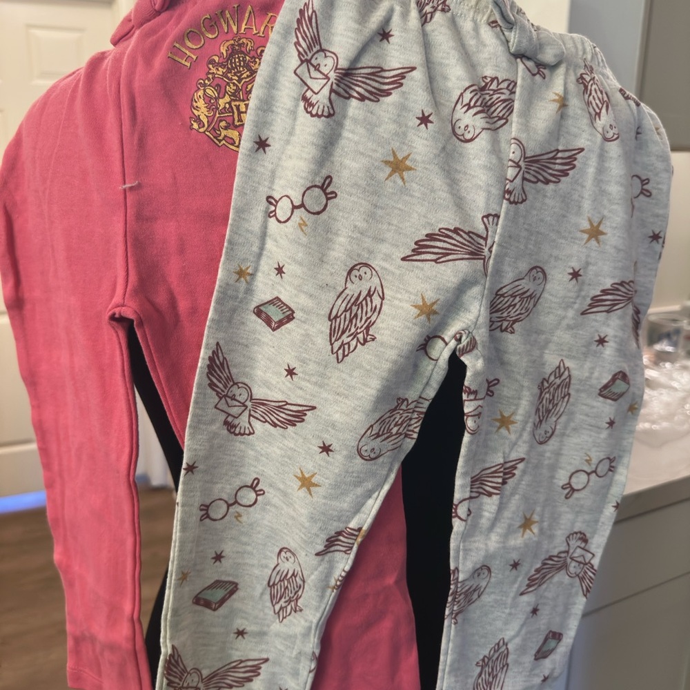 NWT Hogwarts Themed Pink and Gray Kids Leggings size 24 months